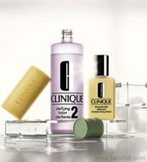 新年特惠風(fēng)暴來(lái)襲 源頭廠家化妝品低價(jià)批發(fā)火熱進(jìn)行中